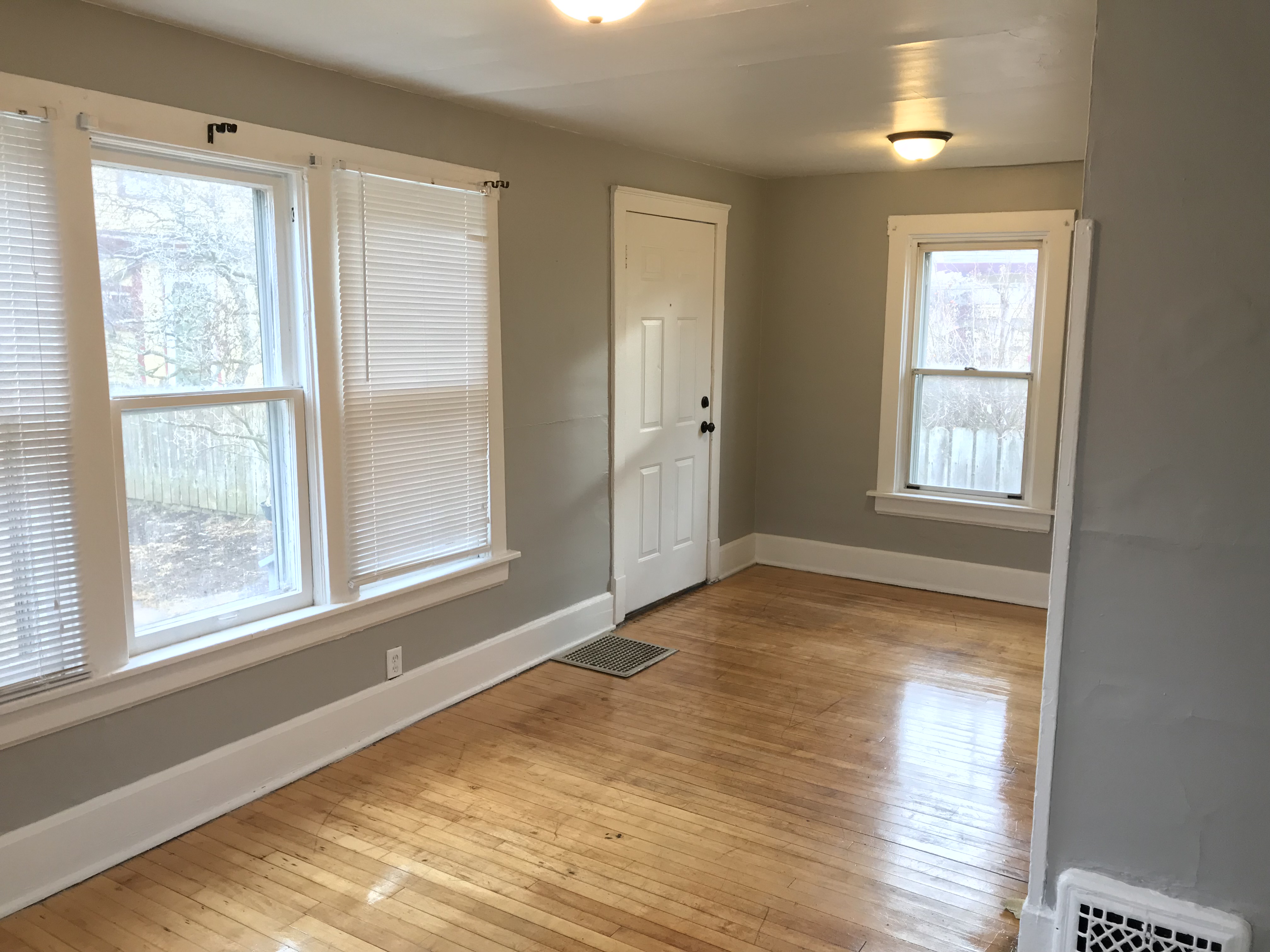 3141 S Indiana Ave - Coach House - Rear